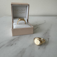 Arlo Signet Ring Gold