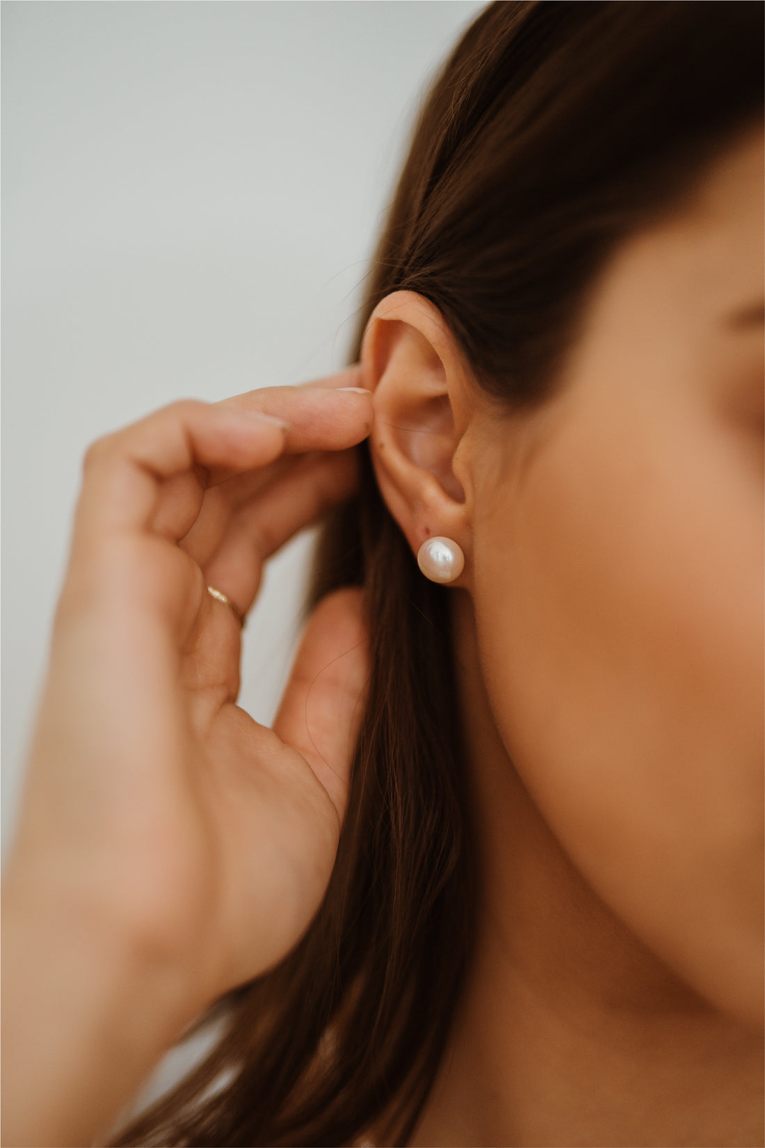 Chloe Button Pearl Gold Studs