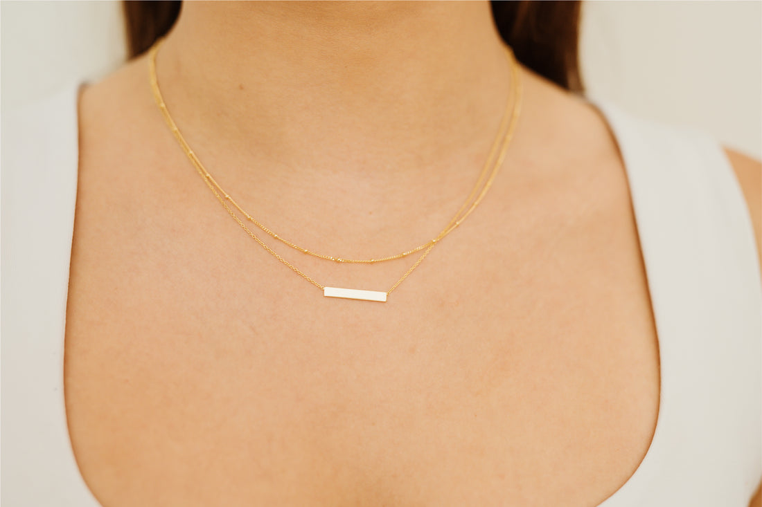 Elle Gold Bar Necklace
