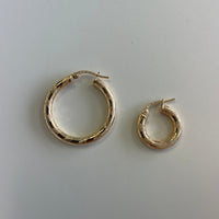 St. Tropez Pattern Tube Gold Hoop