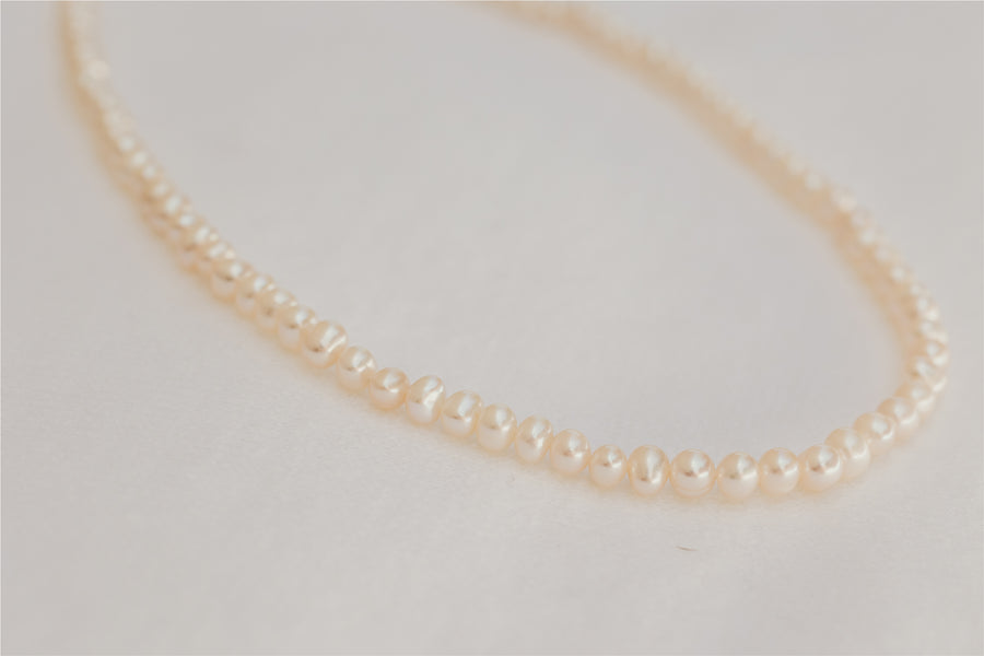 Caprice Light Pearl Necklace