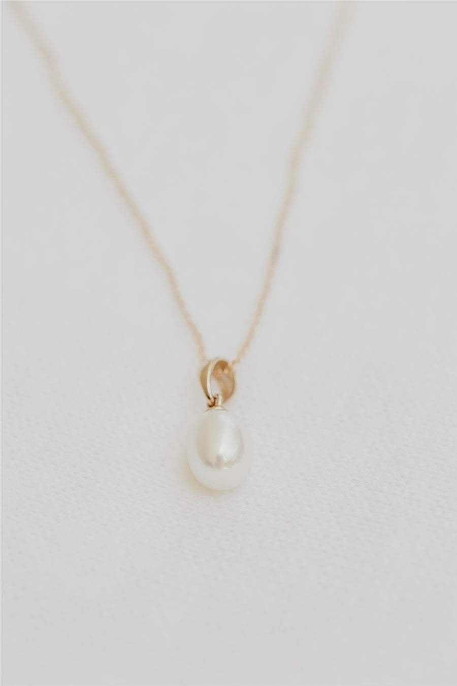 Coco Pearl Pendant with Gold Chain